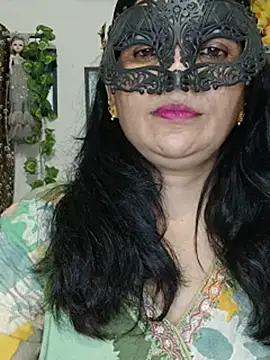 BhabhiPooja69 - body oil shows