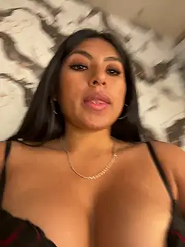BrunetteBliss69 - RUB PUSSY CLOSE UP