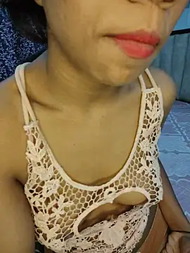 Mini-cutie - Pussy in fingaring