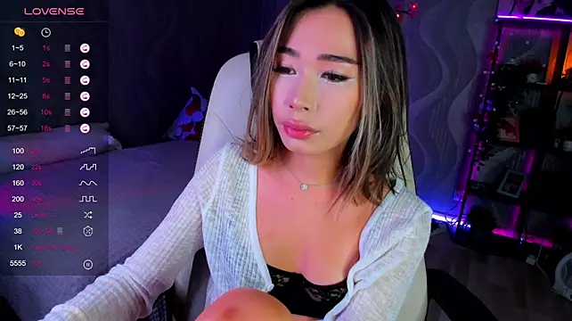 Sensualily - squeeze naked tits 🥰