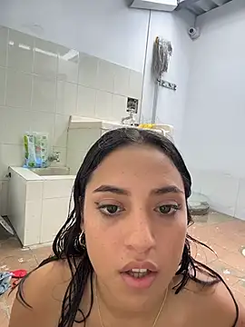 MeggyMae_ - show asshole in doggy