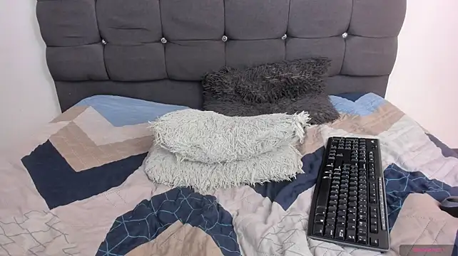 Amapola_magical - play boobs 😋😋