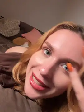 ChiaraVelvet - spit on your tits and slap x3 💦