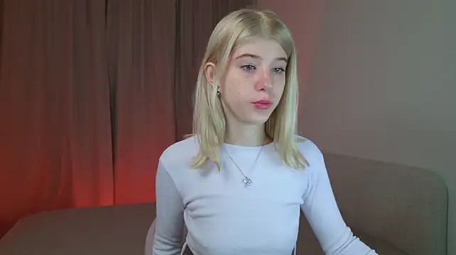 Bella_amory - Doggy + Flash asshole