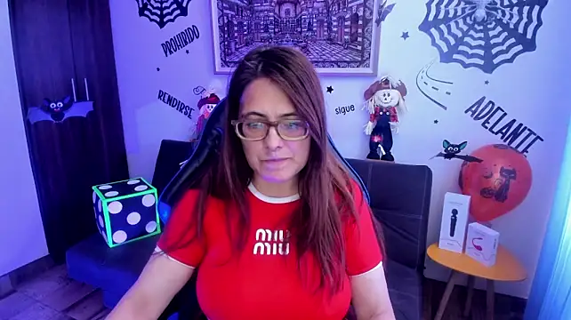 Ivette_Shaira - show suck dildo
