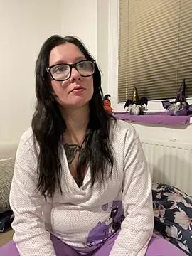 Marketatomas - Masážní strojek na kundi. 2min.