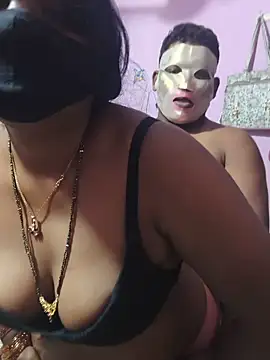 DeviModel143 - Boobs show public