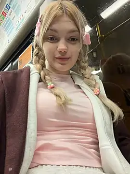 Elsawhere - panties pull up! show NAKED pussylips🍓