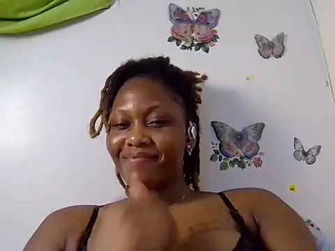 Missprettydoll - show pussy