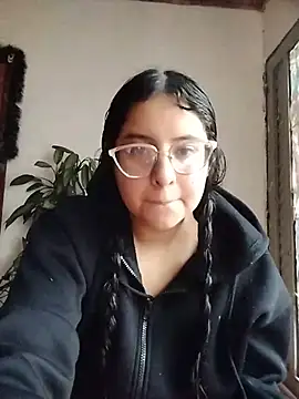 Kitty_valeryy - play with tits out + saliva