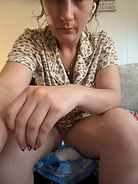 PrettyLilTwinkles - FUCK DILDO