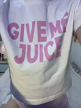 Kateastrophe - squeeze my boobs and nipples