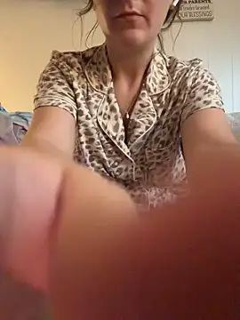 PrettyLilTwinkles - FUCK DILDO