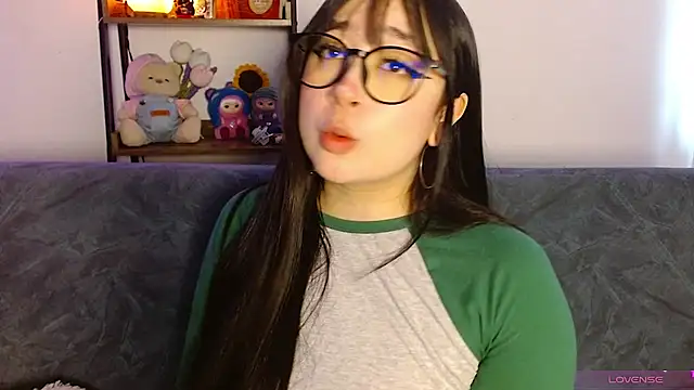 Oliviargf - Spank my ass X20!!! make it red <3