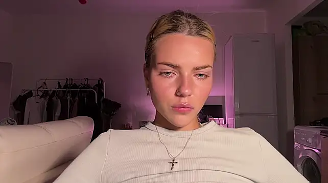 ChristelDuncombe - topless photo in PM (Last tip)