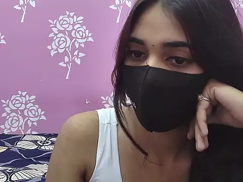 Shanaya-xo - Cream on boobs pinch nipspels