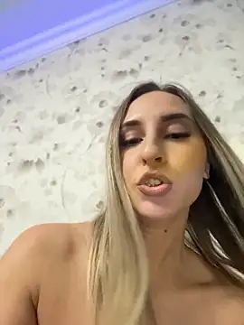 ZyvellaLuna - Make me wet…