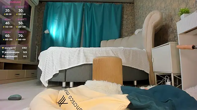 Mila-mi - play pussy and cntrl toy 5 min last tip