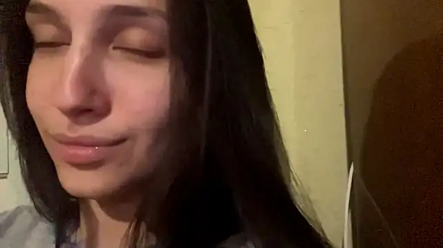 GildaCode - FLASH MY UNDERBOOBS