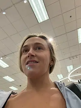 Lunagirl13 - Happy Sunday😻get my pussy wet 4 u😈💦
