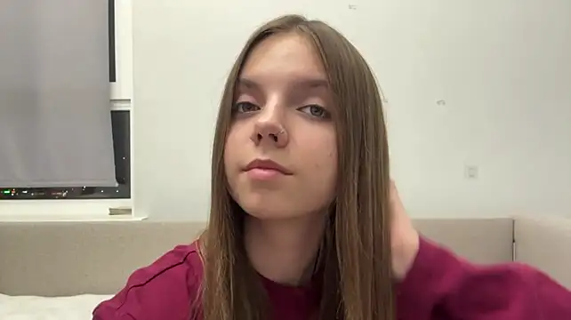 LisaPorse - show collarbones + cute wink