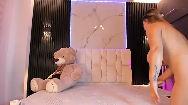 Abbyylopezz - RUB MY ASS😈😈