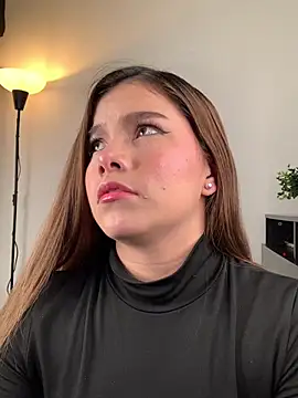 Violettabond - masturbation with fingers in the pussy