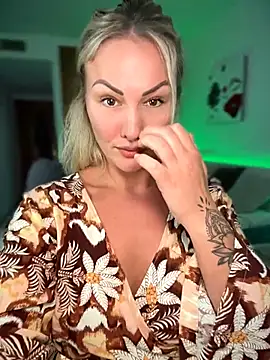 NastyMilf_ - 🦋BEND OVER & BOUNCE ASS FROM ABOVE🦋