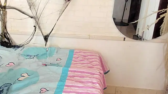 Milf_Lucy69 - control lovenses x 1 minute