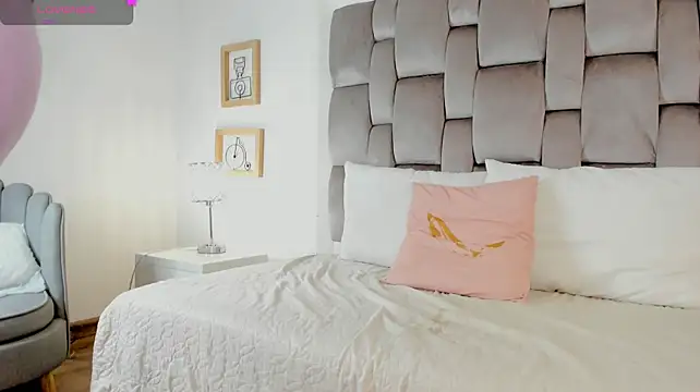 Millie_byers_ - Sexy Dance