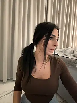 OIivia - Dildo in pussy