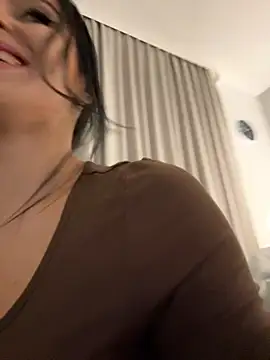 OIivia - Dildo in pussy
