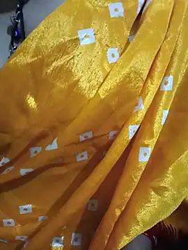Nandundi - Show pussy in public