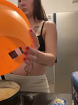 Emi_RoseMaus - 🔥Suck 2 Finger Close🔥