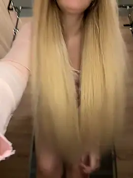 LollyPollly - SLAP ASS NEAR URINALS