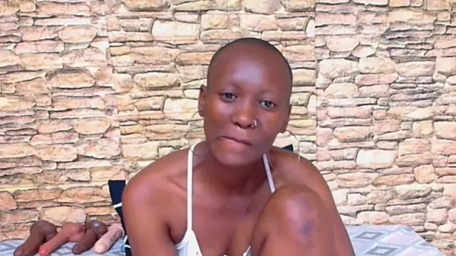 EbonyOlive69 - I need A Shave