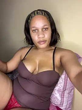SexxyAsHellly