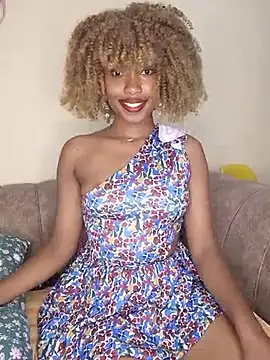 Nasty_boo_boo - spoil the queen
