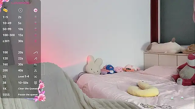 _flipped_ - show boobs露胸