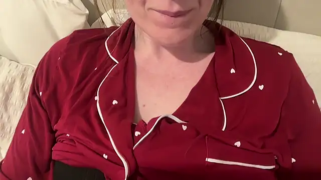 Redheadrosie69 - butt plug in ass