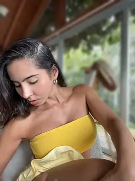 RouseColins - playing under my skirt