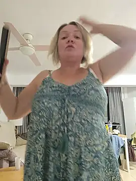 Lady_charlyne - Squirt douche
