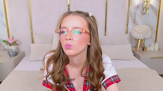 StellaMour - my ass is covered in oil