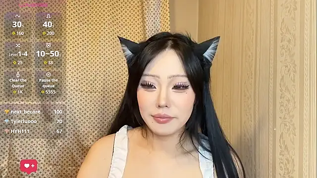 Babyrita - 半裸揉胸5分钟
