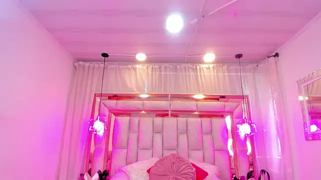Francesca_Skuirt - TENTACLE DILDO PLAY + MULTISQUIRT