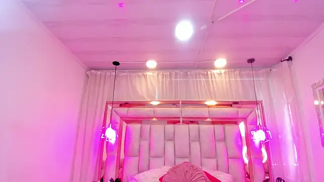 Francesca_Skuirt - TENTACLE DILDO PLAY + MULTISQUIRT