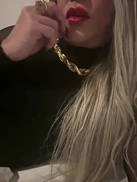 Nanda_loiragostosa