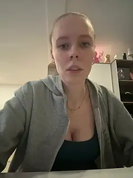 JanaLady - Go doggy and slap my ass x8🍑