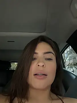 SofiaGomez444 - Do you want me to lift my skirt? 😈👅