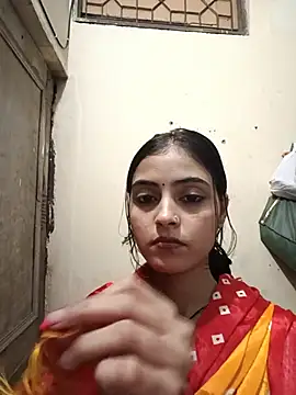 Nandundi - Show pussy in public